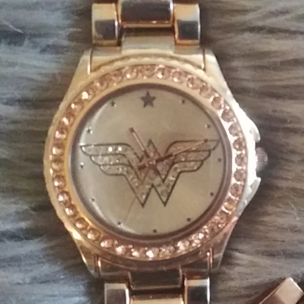 Jewerly - Picture 2 of 2